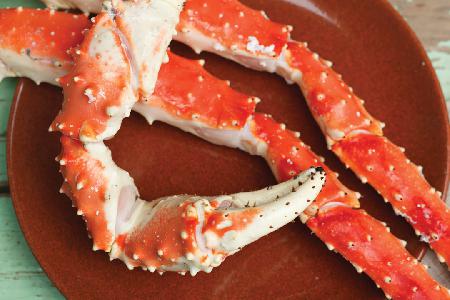 alaskan-crab-legs_111888179