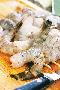 shrimp-skewers_16994065